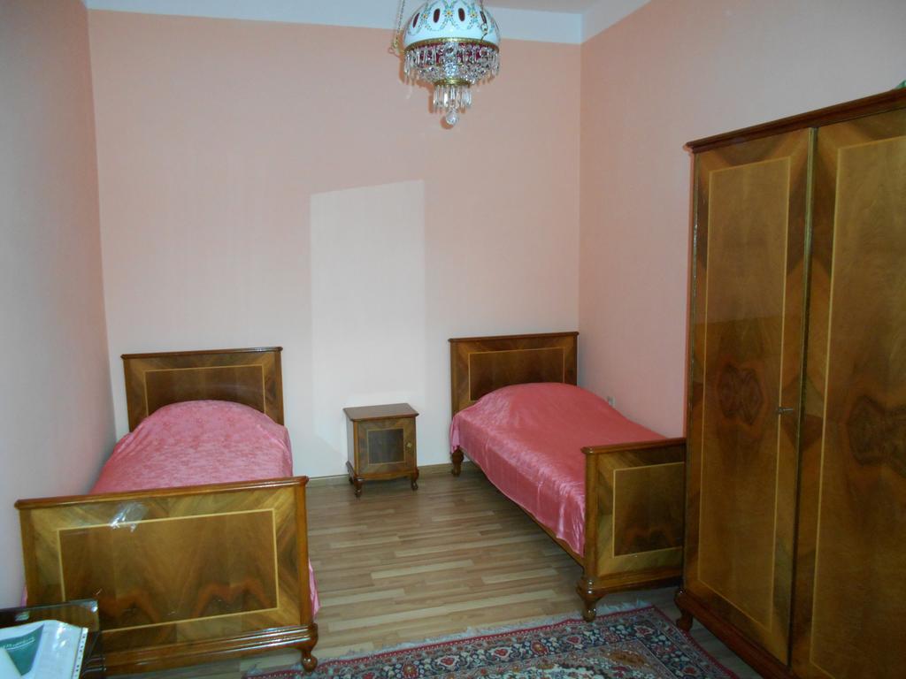 Сolibri Hotel Yerevan Ngoại thất bức ảnh