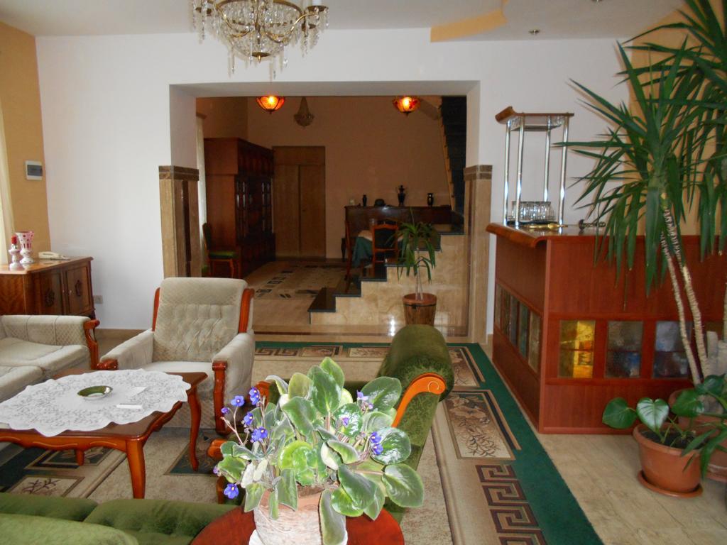 Сolibri Hotel Yerevan Ngoại thất bức ảnh