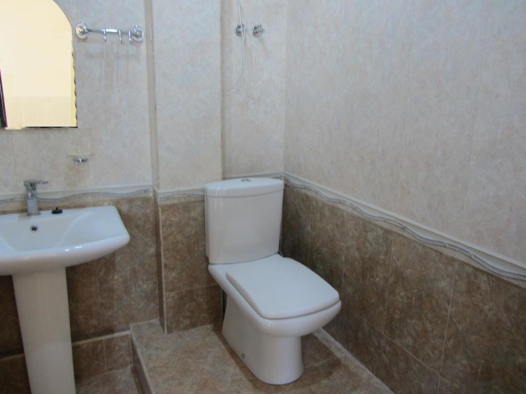 Сolibri Hotel Yerevan Ngoại thất bức ảnh